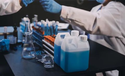 Chemical Raw Material Suppliers Guide: Learn About Industrial Chemical Materials