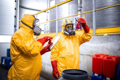 Industrial Chemical Safety Explained: Hazards, Controls, and Safety Procedures