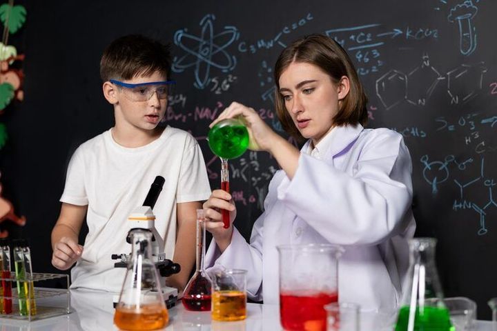 Chemistry Tutor Guide for Building Strong Foundations in Chemistry Concepts and Problem Solving