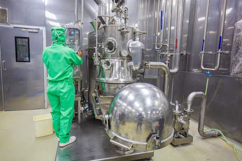 Industrial Chemical Blending Knowledge for Understanding Industrial Mixing and Production